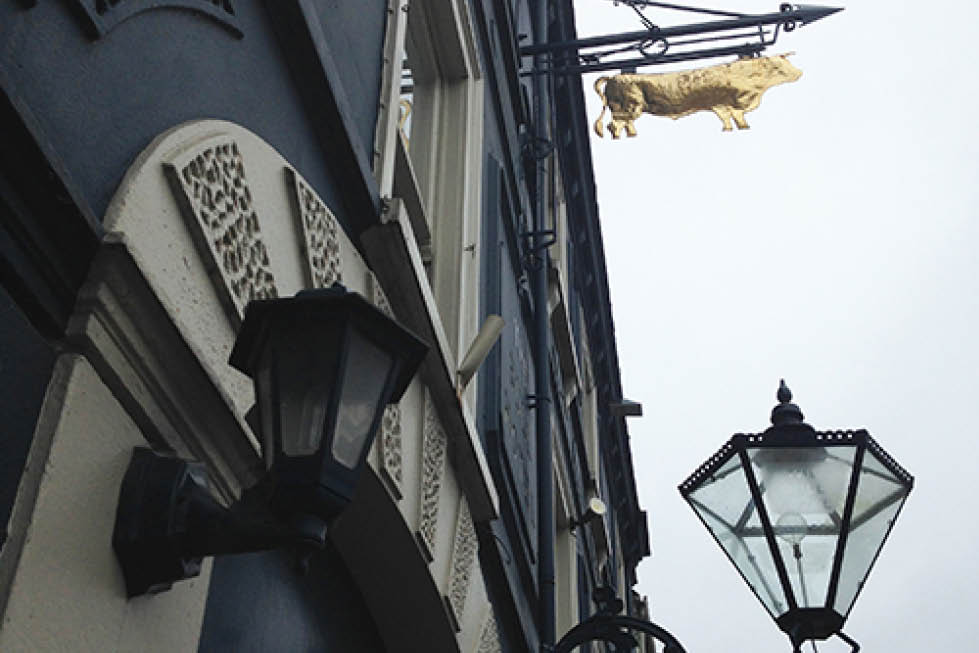 Bull Hotel Bridport sign